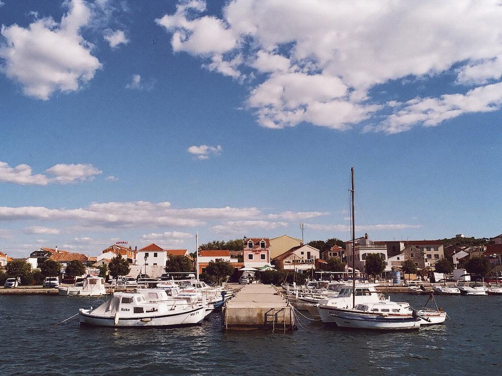 Villa Lana Apartments Tisno Esterno foto